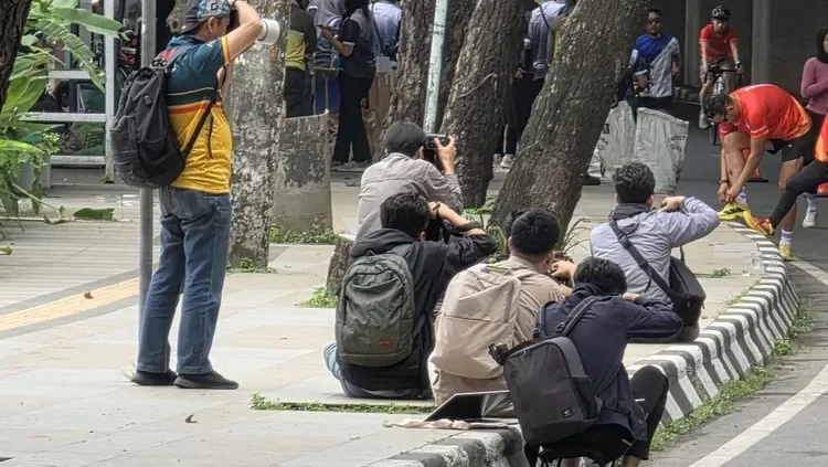 Foto: Komdigi Awasi Fenomena ‘Fotografer Ngamen’, Ingatkan Potensi Pelanggaran Data Pribadi | Pifa Net