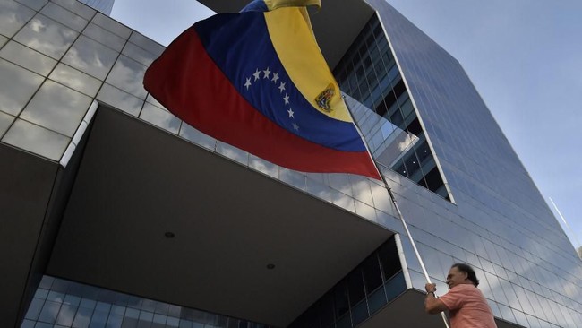 Foto: Krisis Listrik Venezuela Memburuk, Pegawai Negeri Diminta Kerja Setiap Dua Hari | Pifa Net
