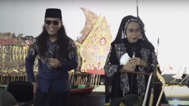 Foto: 2 Tahun Diam Usai Dilecehkan Miftah Maulana, Yati Pesek: Hatiku Sakit | Pifa Net