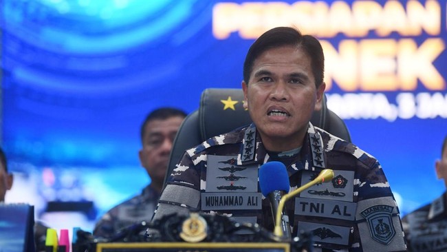 Foto: Tinjau Karhutla Kalsel, Kasal: Kabut Asap Tak Separah yang Dikabarkan di Medsos | Pifa Net