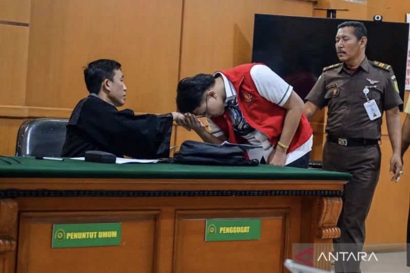 Foto: YouTuber Resbob Dituntut 2,5 Tahun Penjara dalam Kasus Ujaran Kebencian | Pifa Net