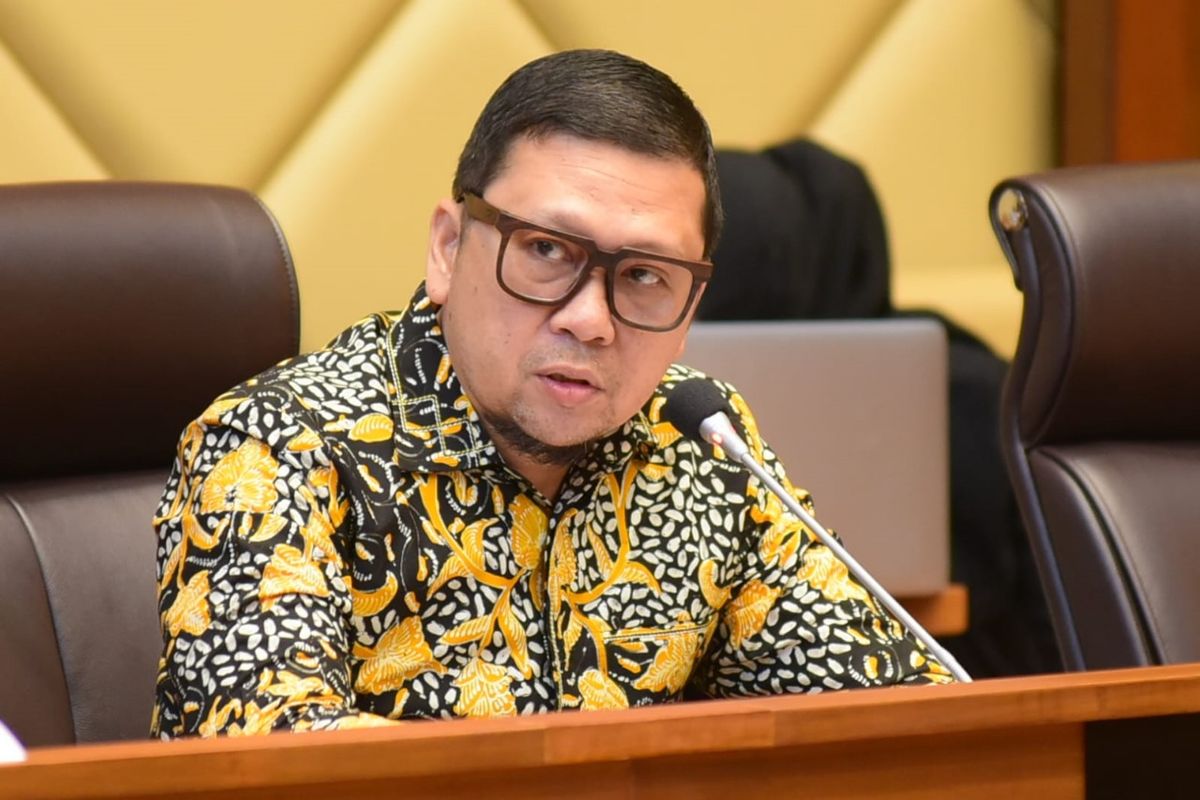 Foto: Waketum Golkar Sebut Presiden Prabowo Tahu Kebijakan Larangan Penjualan Gas LPG 3 Kg | Pifa Net