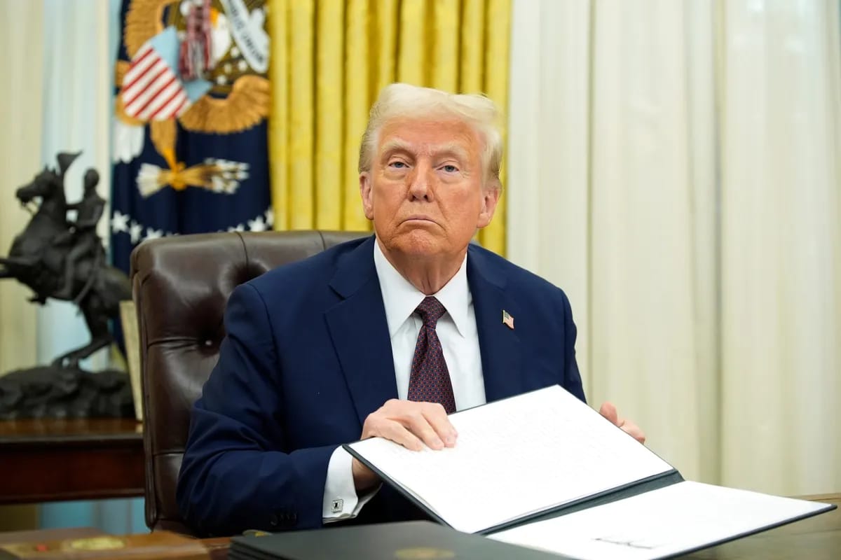 Foto: Krisis Berlapis Guncang Amerika Serikat, Pemerintahan Trump Dihadapkan Ancaman Besar | Pifa Net