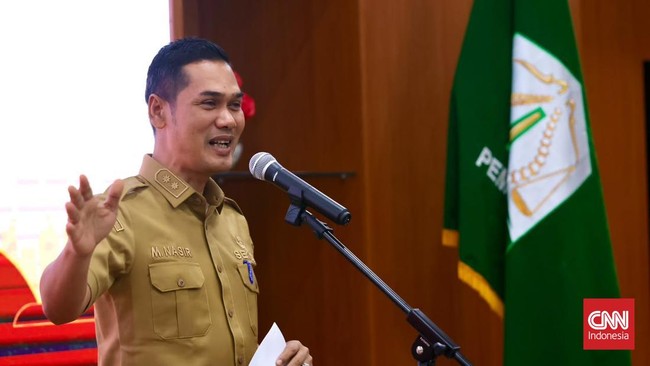 Foto: Prabowo Berhentikan M Nasir dari Jabatan Sekda Aceh | Pifa Net
