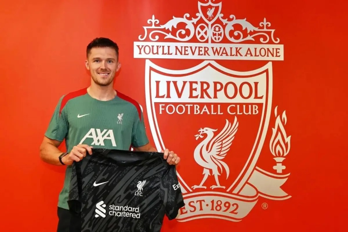 Foto: Liverpool Resmi Dapatkan Kiper Baru, Freddie Woodman, untuk Musim 2025/26 | Pifa Net