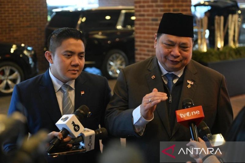 Foto: Seskab Teddy Tegaskan Produk AS Tetap Wajib Sertifikasi Halal dan Izin Edar | Pifa Net