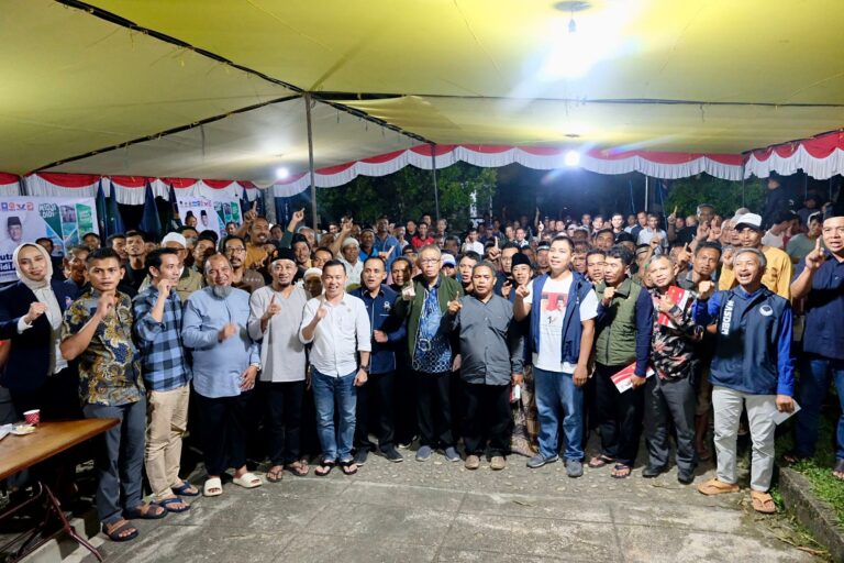 Foto: Warga Melawi Kompak Dukung Sutarmidji-Didi di Pilgub Kalbar 2024 | Pifa Net