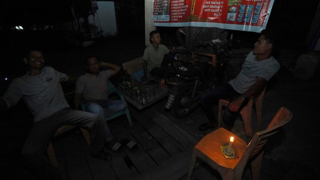 Foto: 2 Karyawan Toko di Batubara Tewas Diduga Keracunan Asap Genset Saat Blackout Sumut | Pifa Net