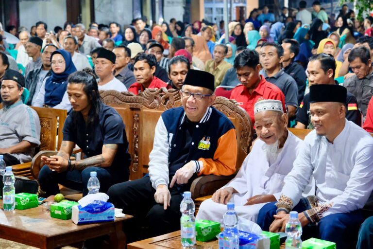 Foto: Sutarmidji Tegaskan Komitmen Perbaikan Pendidikan di Kalbar dalam Kampanye di Melawi | Pifa Net