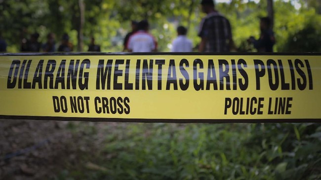 Foto: 2 Pria Ditemukan Tewas di Saluran Air Bekasi, Polisi Amankan 4 Orang | Pifa Net
