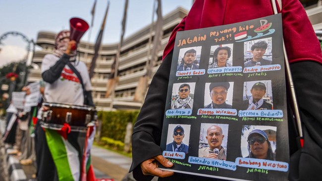 Foto: 9 Aktivis dan Jurnalis WNI GPCI Korban Penahanan Israel Dijadwalkan Tiba di Indonesia Sore Ini | Pifa Net