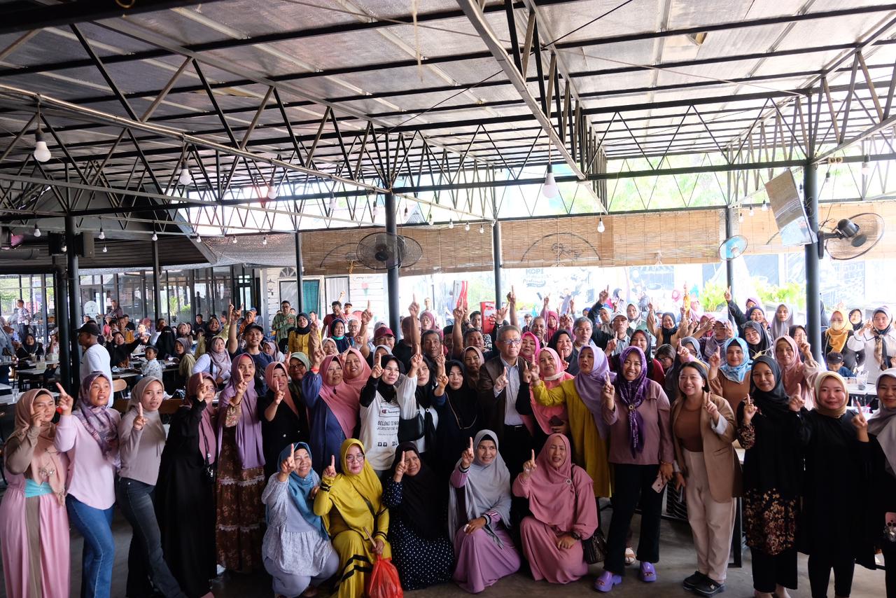Foto: Dukungan Relawan P2 Kalbar untuk Midji-Didi Makin Kuat di Ketapang | Pifa Net