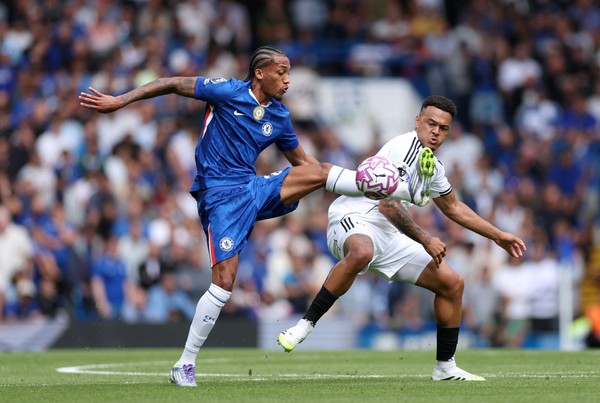 Foto: Chelsea Kalahkan Fulham 2-0, Pimpin Klasemen Liga Inggris | Pifa Net