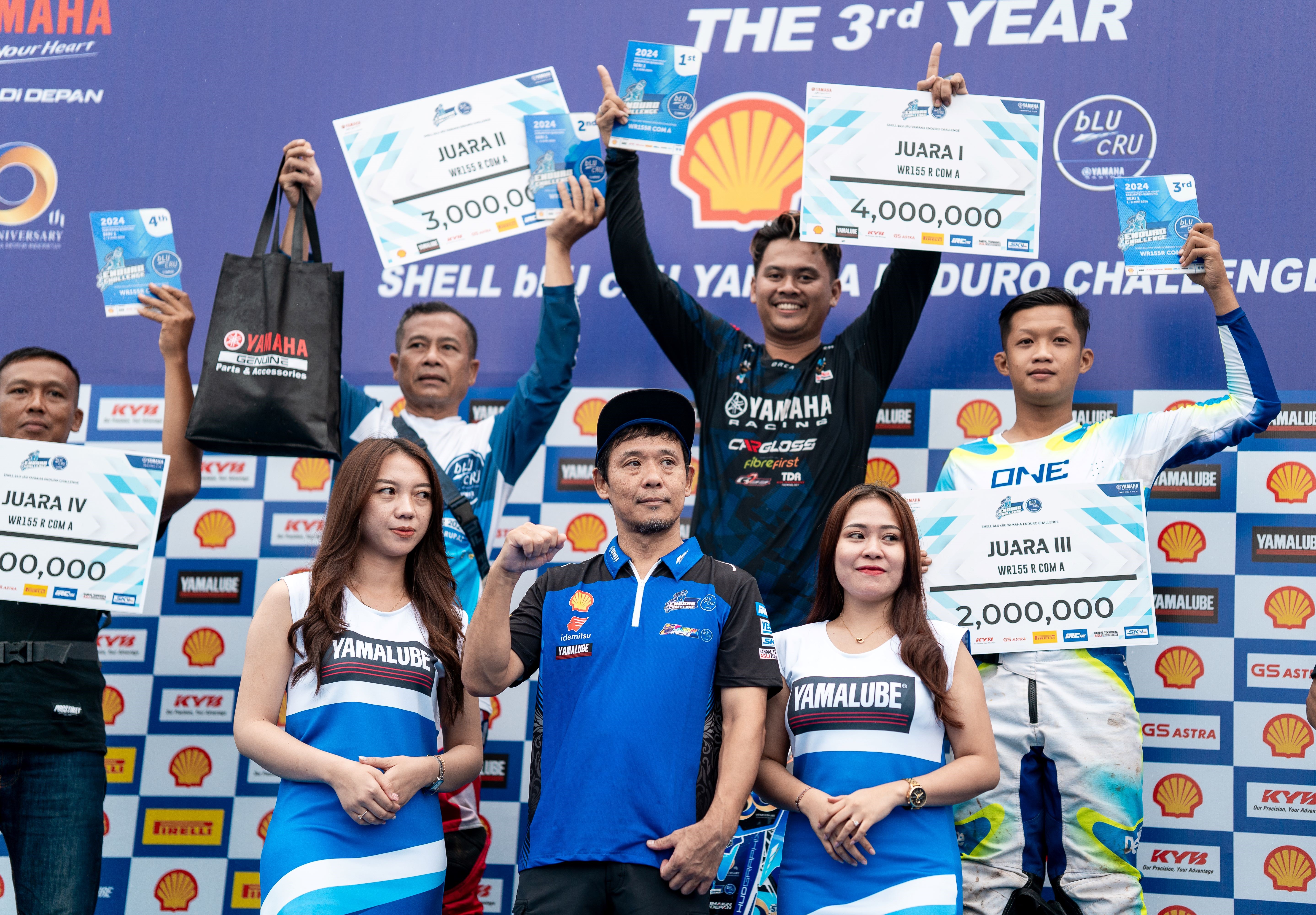 Foto: Semakin di Depan di Tahun ke-3 Penyelenggaraan, Shell bLU cRU Yamaha Enduro Challenge Sambangi Sintang Kalbar | Pifa Net
