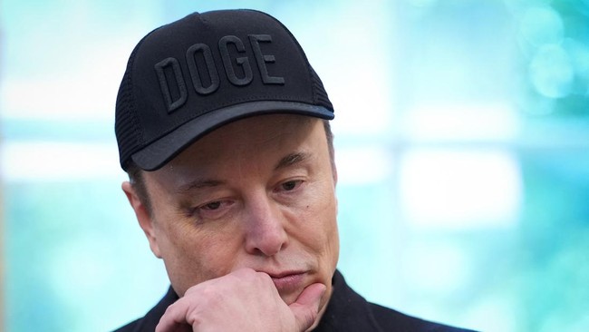 Foto: Saham Tesla Anjlok Terbesar dalam Sejarah Usai Elon Musk Berseteru dengan Donald Trump | Pifa Net