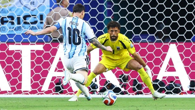 Foto: Tampil Gemilang meski Cape Verde Tersingkir, Vozinha Bikin Messi Frustrasi | Pifa Net