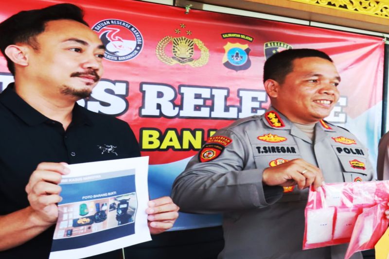 Foto: Polresta Banjarmasin Bongkar 210 Paket Sabu, Ungkap Indikasi Jaringan Nasional | Pifa Net