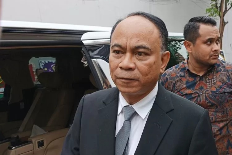 Foto: Budi Arie Diperiksa Korps Pemberantasan Korupsi Polri Terkait Dugaan Penyalahgunaan Wewenang | Pifa Net
