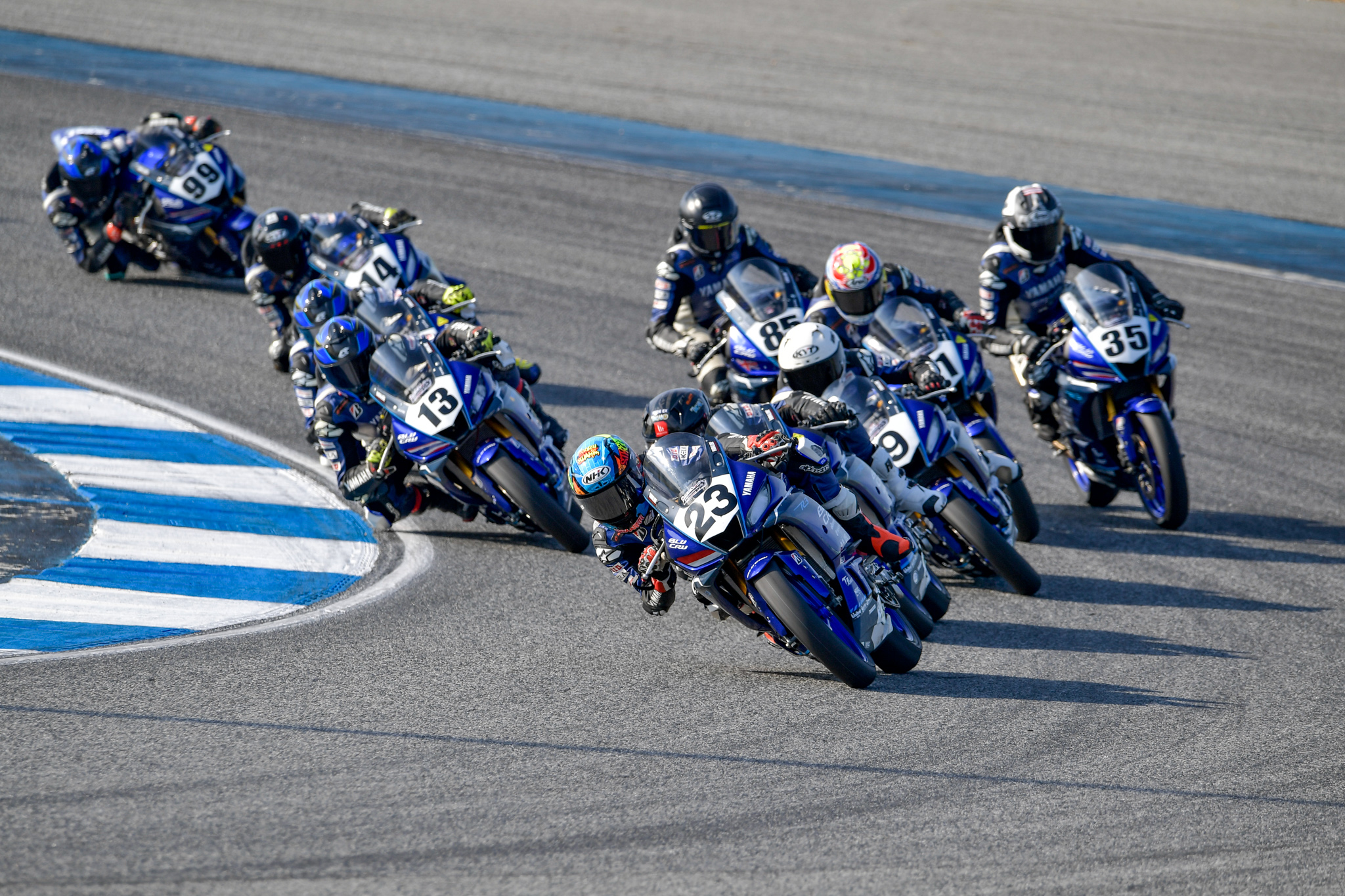 Foto: Debut di Yamaha R3 BLU CRU Asia-Pacific Championship, Rider Binaan Yamaha Racing Indonesia Sabian Fathul Ilmi Tampil Impresif | Pifa Net