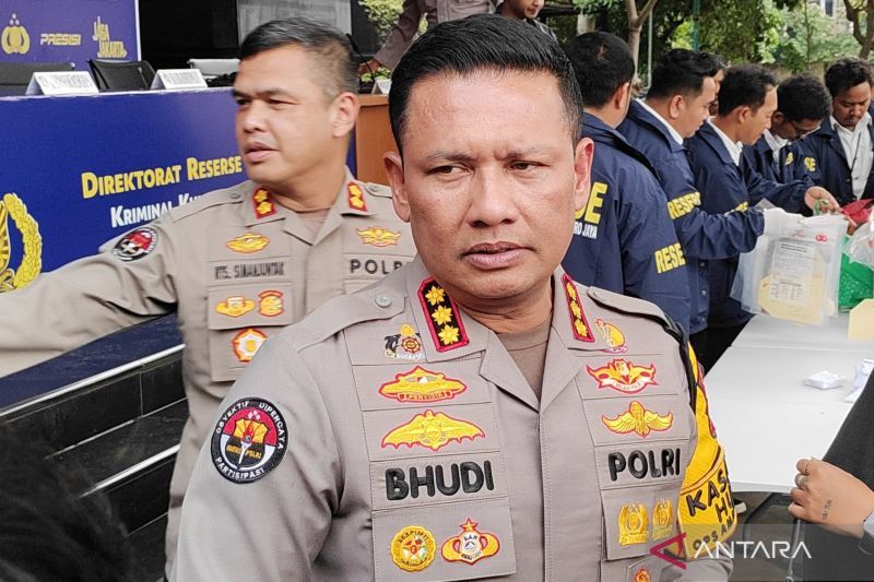 Foto: Belum Sehat, Pemeriksaan Lanjutan Richard Lee di Polda Metro Jaya Ditunda | Pifa Net