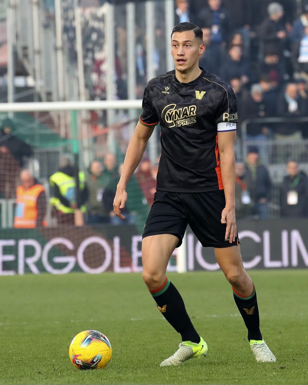 Foto: Kapten Timnas Indonesia Jay Idzes, Calon Pengganti Francesco Acerbi di Inter | Pifa Net