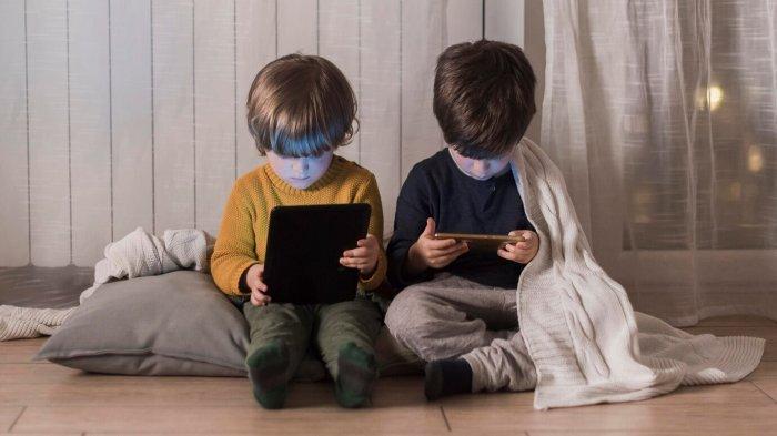 Foto: Dokter: Paparan Gawai Berlebihan Bisa Picu Gejala Autisme Virtual pada Anak Usia Dini | Pifa Net