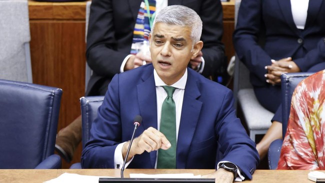 Foto: Wali Kota London Sadiq Khan Soroti Demo Besar: Lawan Islamofobia | Pifa Net