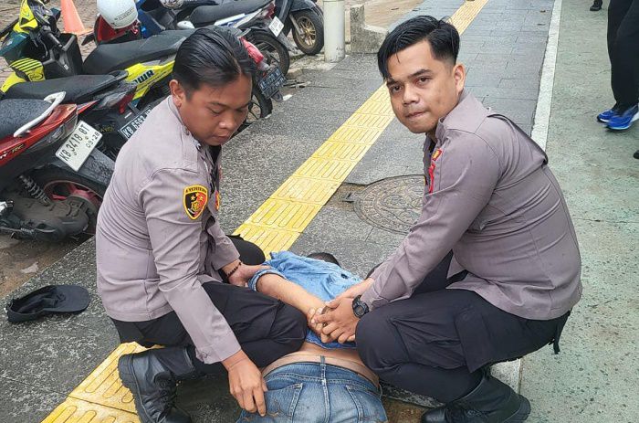 Foto: Polisi Tangkap Pelaku Pembobol Jok Motor di Jalan Ahmad Yani, Gasak Uang Tunai Rp 10 Juta | Pifa Net