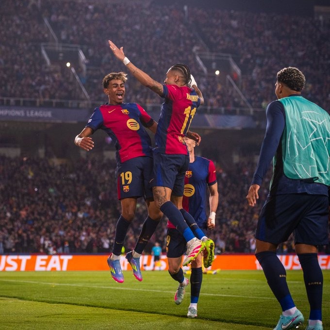 Foto: Beda Nasib 2 Raksasa Spanyol di UCL: Real Madrid Loyo Terbantai, Barcelona Ganas Menang Besar! | Pifa Net
