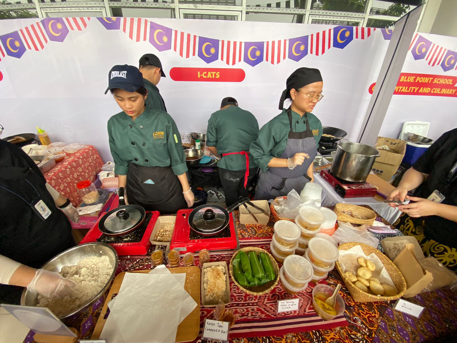 Foto: Konsulat Malaysia Gelar Festival Kuliner di Untan, Hadirkan 40 Jenis Makanan Khas Malaysia | Pifa Net