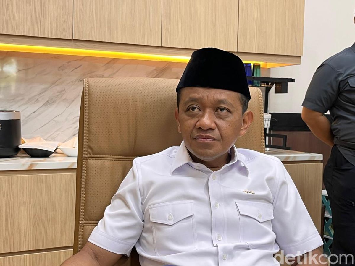 Foto: Maafkan Pembuat Meme, Bahlil Lahadalia: Belum Tentu Orang Ganteng Itu Cerdas Pikirannya | Pifa Net