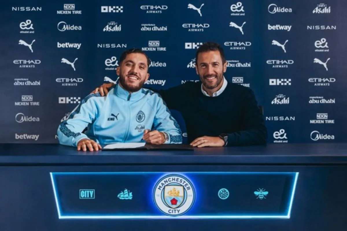 Foto:   Manchester City Resmi Gaet Rayan Cherki dari Lyon | Pifa Net