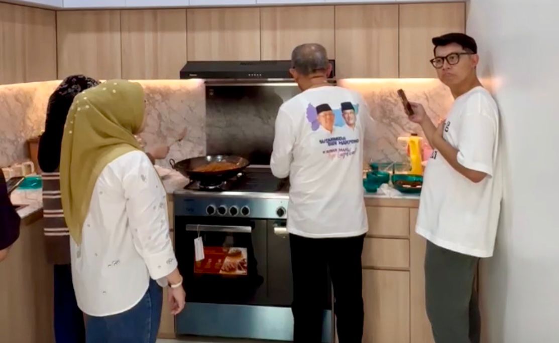Foto:  Ini Alasan Efan Hobi Makan Ajak Generasi Muda Kalbar Dukung Midji-Didi di Pilkada 2024 | Pifa Net