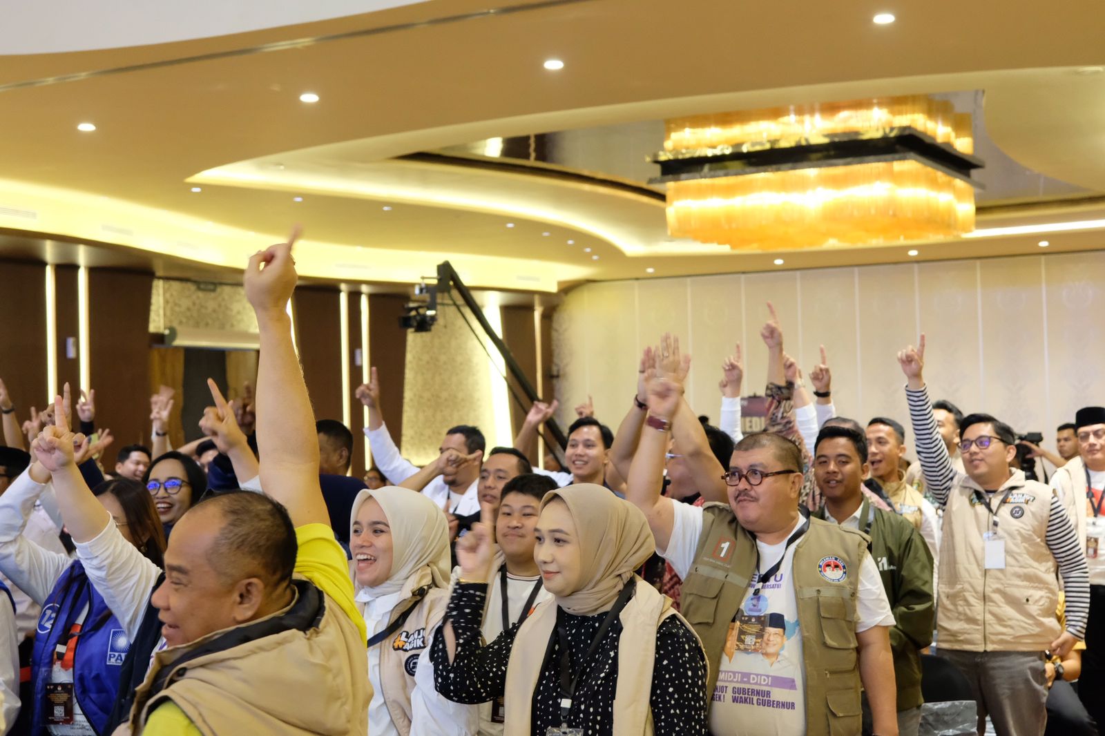 Foto: Sutarmidji-Didi Dinilai Punya Visi Misi Jelas dalam Debat Publik Pertama | Pifa Net